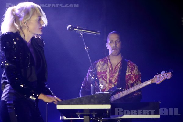 METRIC - 2023-02-03 - PARIS - Le Trianon - Emily Haines - Joshua Winstead